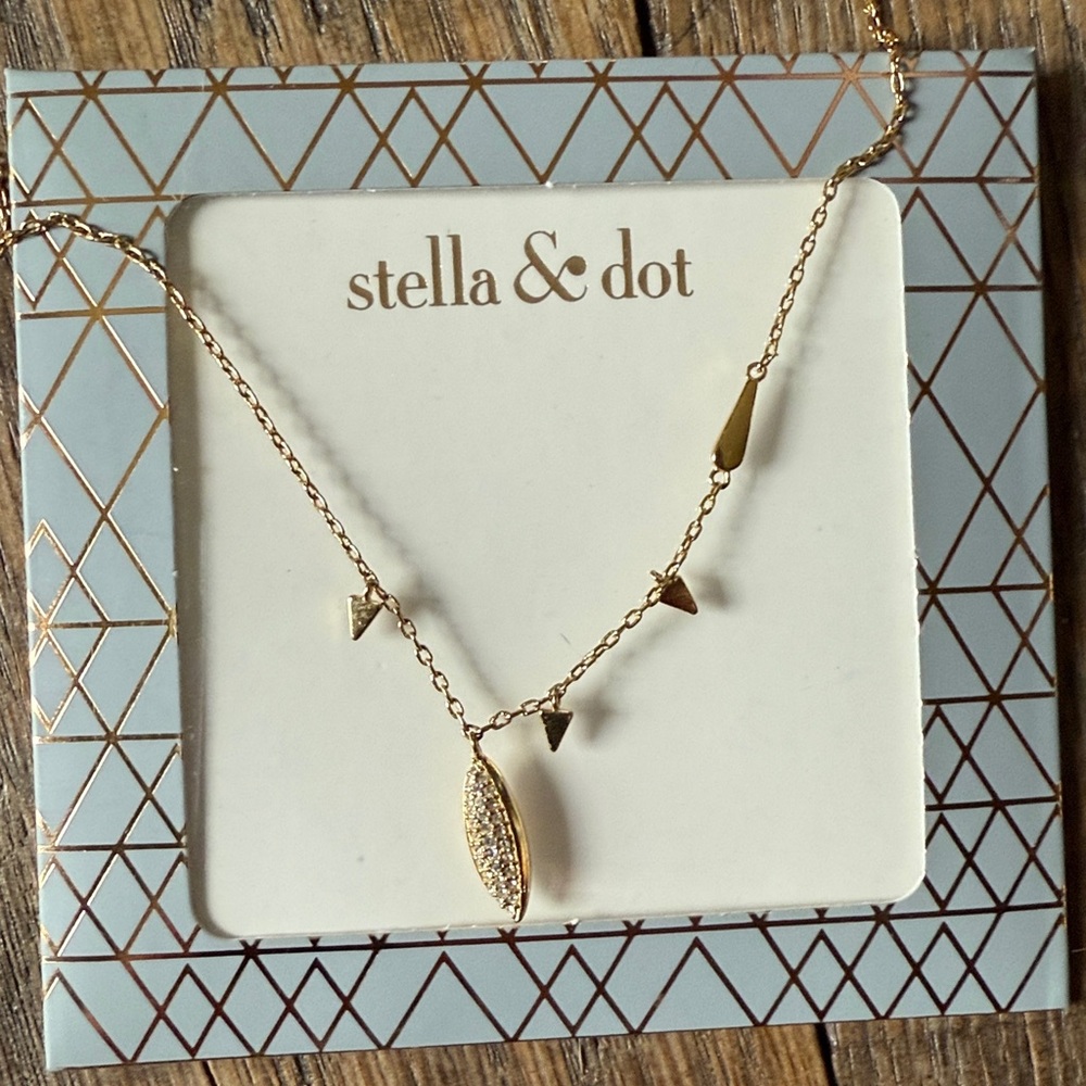 Stella & Dot Aurora Drop Necklace